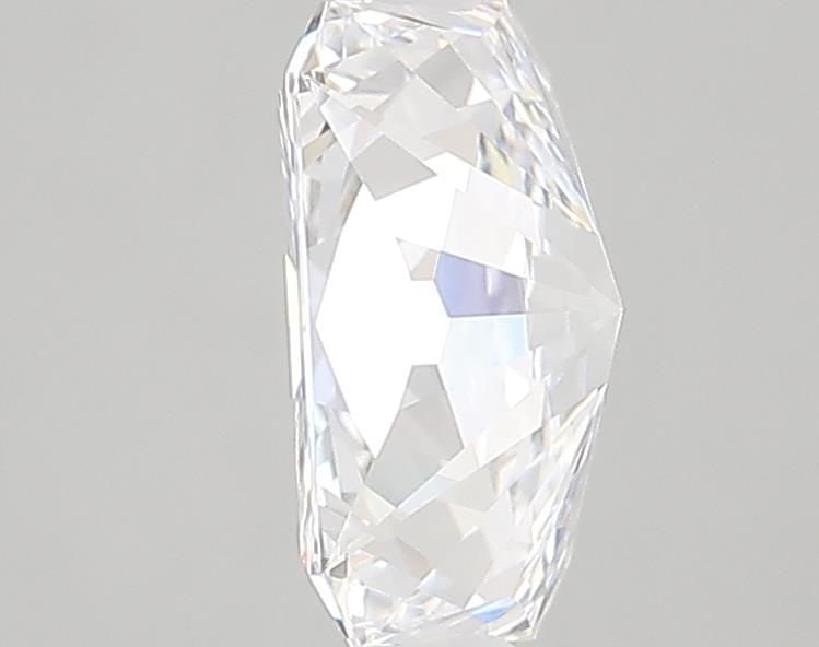 Loose Diamond - RADIANT 1.65ct E VVS1: Loose Diamond - RADIANT 1.65ct E VVS1 Source: This is a real non-mined Diamond that has been grown in a lab Shape: RADIANT Carats: 1.65 Color: E Clarity: VVS1 Certification: IGI Video: