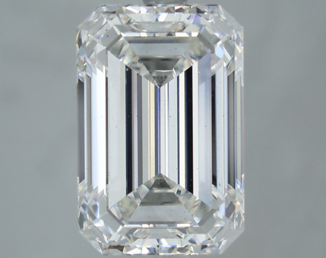 Loose Diamond - EMERALD 5.15ct G VS2: Loose Diamond - EMERALD 5.15ct G VS2 Source: This is a real non-mined Diamond that has been grown in a lab Shape: EMERALD Carats: 5.15 Color: G Clarity: VS2 Certification: IGI Video: