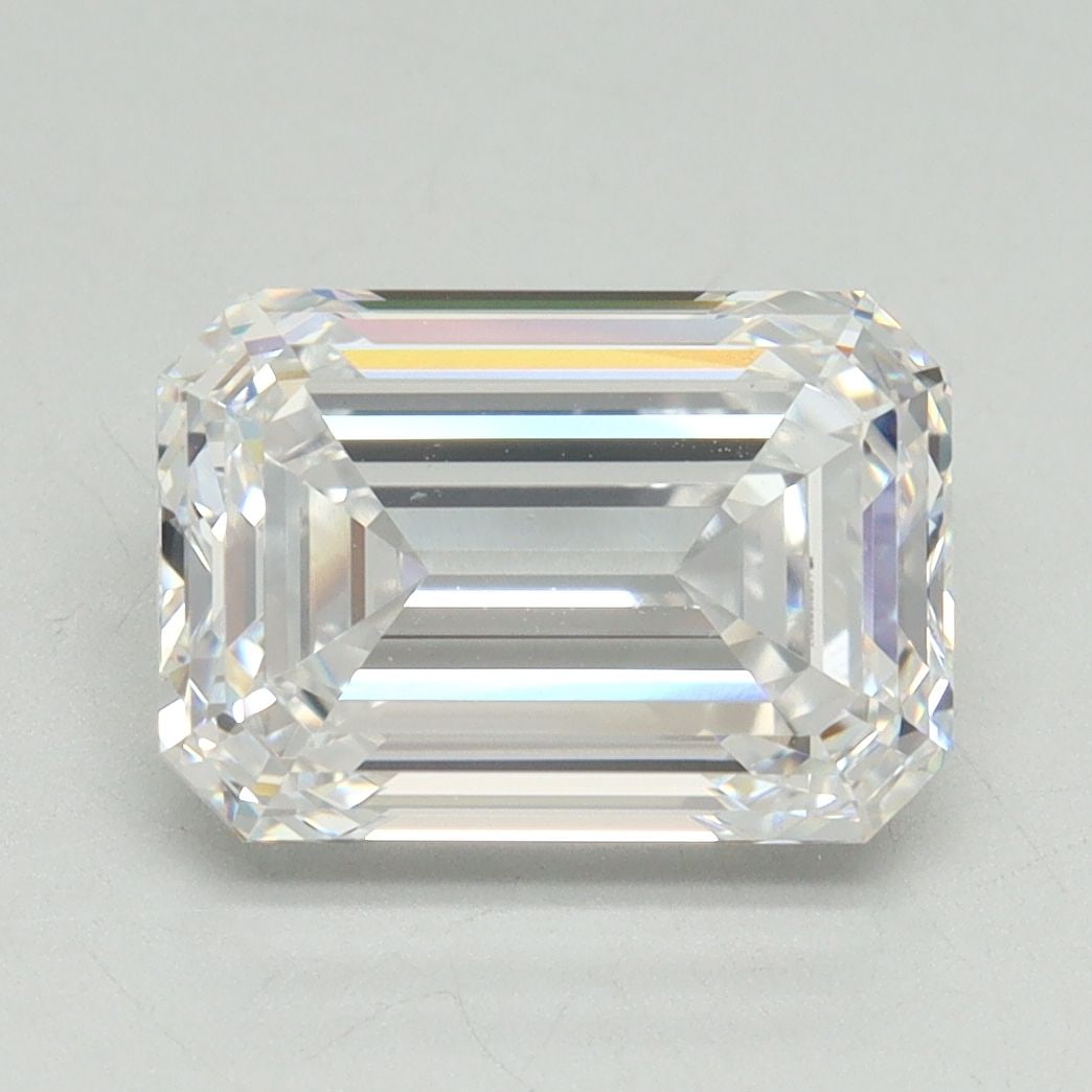 Loose Diamond - EMERALD 4.03ct D VVS2: Loose Diamond - EMERALD 4.03ct D VVS2 Source: This is a real non-mined Diamond that has been grown in a lab Shape: EMERALD Carats: 4.03 Color: D Clarity: VVS2 Certification: IGI Video: