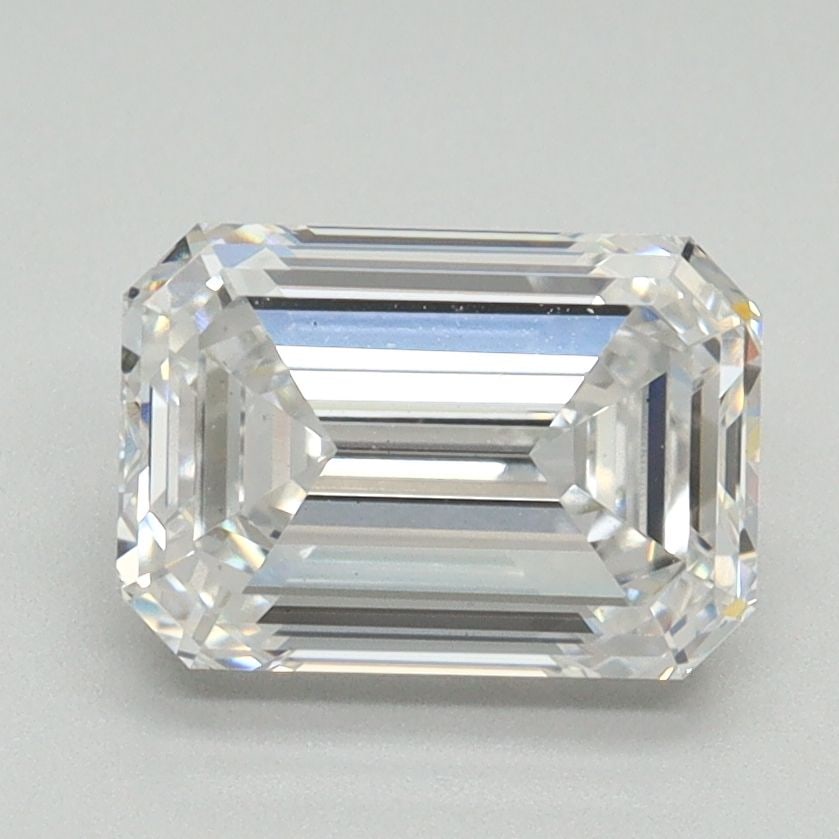 Loose Diamond - EMERALD 2.11ct E VS2: Loose Diamond - EMERALD 2.11ct E VS2 Source: This is a real non-mined Diamond that has been grown in a lab Shape: EMERALD Carats: 2.11 Color: E Clarity: VS2 Certification: NONE Video: