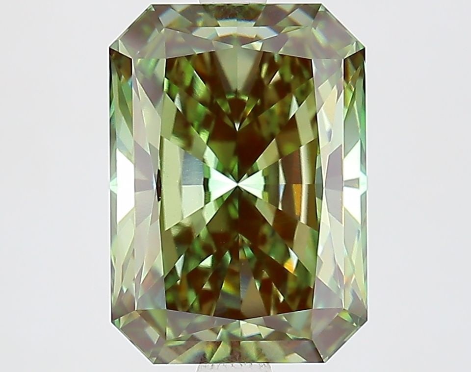 Loose Diamond - RADIANT 4.03ct Fancy Intense Green VS1: Loose Diamond - RADIANT 4.03ct Fancy Intense Green VS1 Source: This is a real non-mined Diamond that has been grown in a lab Shape: RADIANT Carats: 4.03 Color: Fancy Intense Green Certification: IGI V