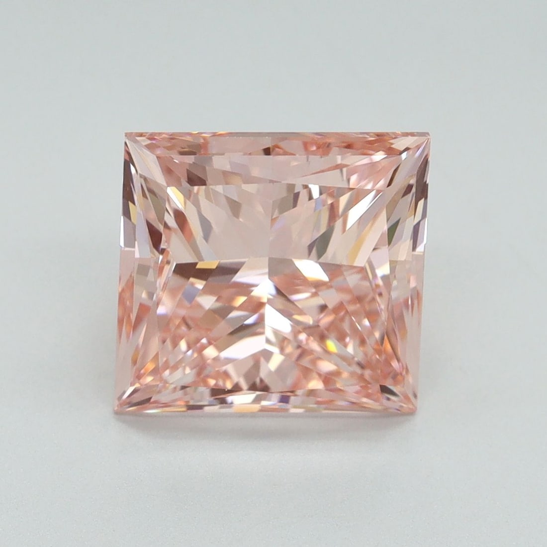 Loose Diamond - PRINCESS 5.01ct Fancy Vivid Pink VS1: Loose Diamond - PRINCESS 5.01ct Fancy Vivid Pink VS1 Source: This is a real non-mined Diamond that has been grown in a lab Shape: PRINCESS Carats: 5.01 Color: Fancy Vivid Pink Certification: IGI Video
