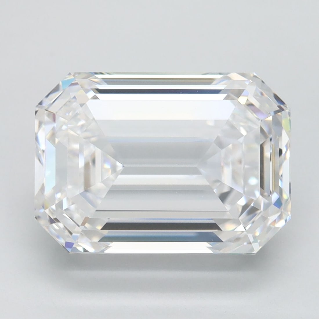 Loose Diamond - EMERALD 4.94ct D FL: Loose Diamond - EMERALD 4.94ct D FL Source: This is a real non-mined Diamond that has been grown in a lab Shape: EMERALD Carats: 4.94 Color: D Clarity: FL Certification: IGI Video: