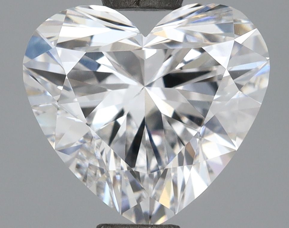 Loose Diamond - HEART 1.57ct D VVS1: Loose Diamond - HEART 1.57ct D VVS1 Source: This is a real non-mined Diamond that has been grown in a lab Shape: HEART Carats: 1.57 Color: D Clarity: VVS1 Certification: IGI Video: