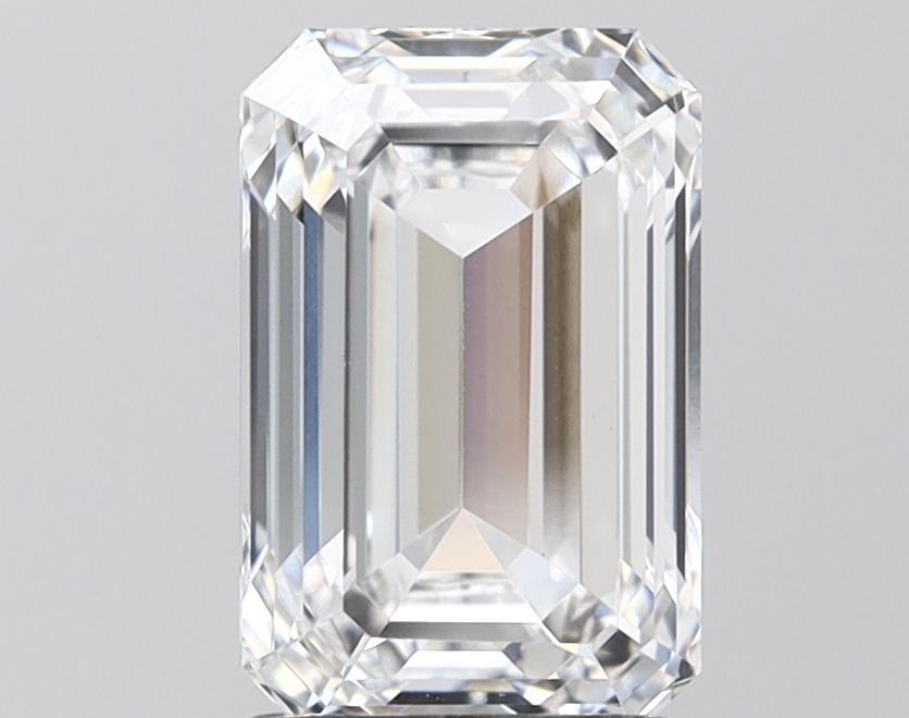 Loose Diamond - EMERALD 2.52ct D VS1: Loose Diamond - EMERALD 2.52ct D VS1 Source: This is a real non-mined Diamond that has been grown in a lab Shape: EMERALD Carats: 2.52 Color: D Clarity: VS1 Certification: IGI Video:
