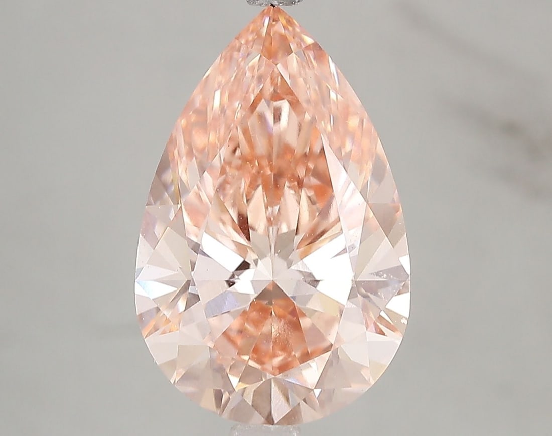 Loose Diamond - PEAR 5.09ct Fancy Vivid Pink VS1: Loose Diamond - PEAR 5.09ct Fancy Vivid Pink VS1 Source: This is a real non-mined Diamond that has been grown in a lab Shape: PEAR Carats: 5.09 Color: Fancy Vivid Pink Certification: IGI Video: