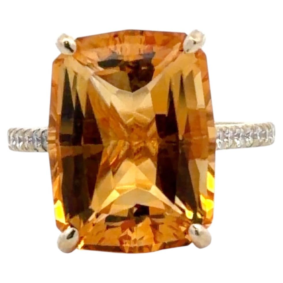 Cushion Cut Citrine Diamond Ring 14K Yellow Gold 11.05 Carat: Cushion Cut Citrine Diamond Ring 14K Yellow Gold 11.05 Carat This elegant ring features an impressive 11.05-carat cushion-cut citrine set in a classic four-prong setting, crafted from 14K yellow gold.