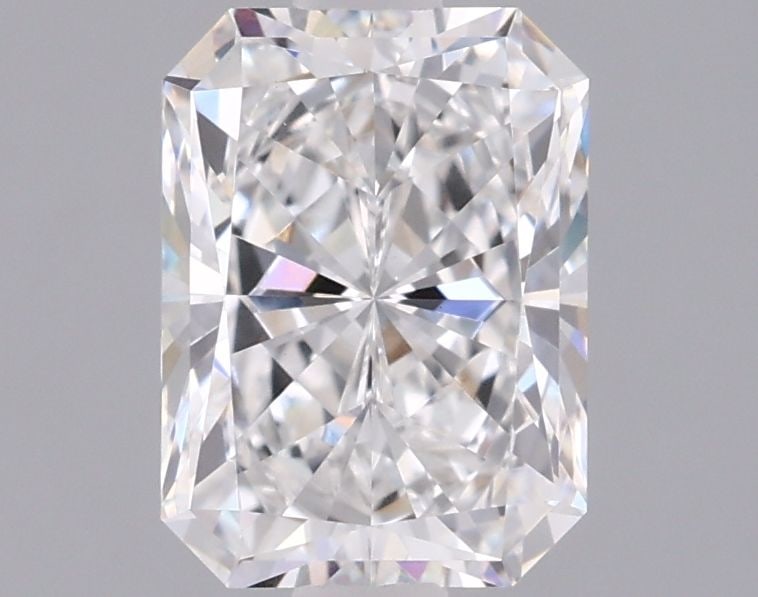 Loose Diamond - RADIANT 1.51ct E VVS2: Loose Diamond - RADIANT 1.51ct E VVS2 Source: This is a real non-mined Diamond that has been grown in a lab Shape: RADIANT Carats: 1.51 Color: E Clarity: VVS2 Certification: IGI Video: Video Link The