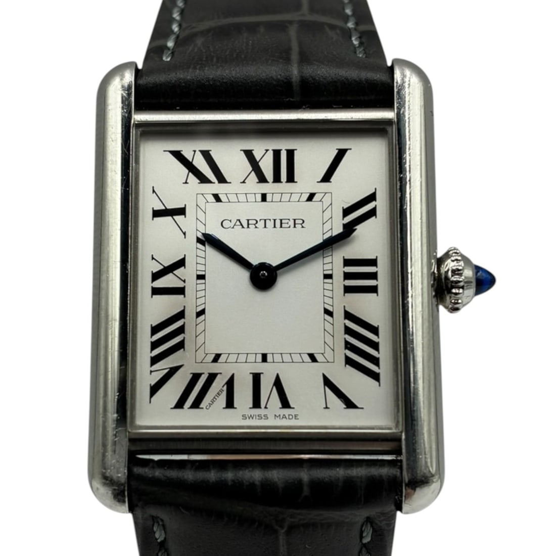 Cartier Tank Must LM Quartz Silver Dial Leather Watch WSTA0059: Cartier Tank Must LM Quartz Silver Dial Leather Watch WSTA0059 This pre-owned Cartier Tank Must LM 4366 WSTA0059 wristwatch features a stainless steel case, a silver dial, and a leather strap. Designe