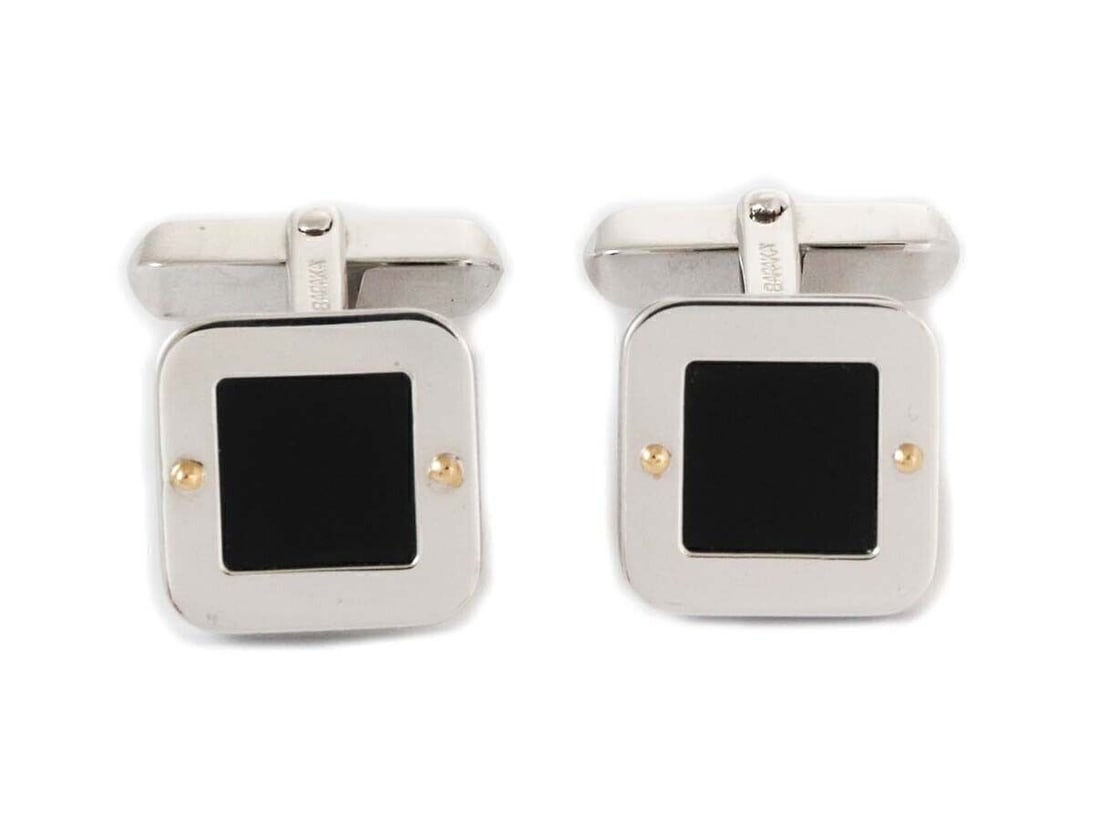 Baraka 18k White Rose Gold Onyx Square Cufflinks: Baraka 18k White Rose Gold Onyx Square Cufflinks These Baraka cufflinks are crafted from solid 18k white and rose gold, featuring a sleek square design with polished black onyx inlays at the center. T