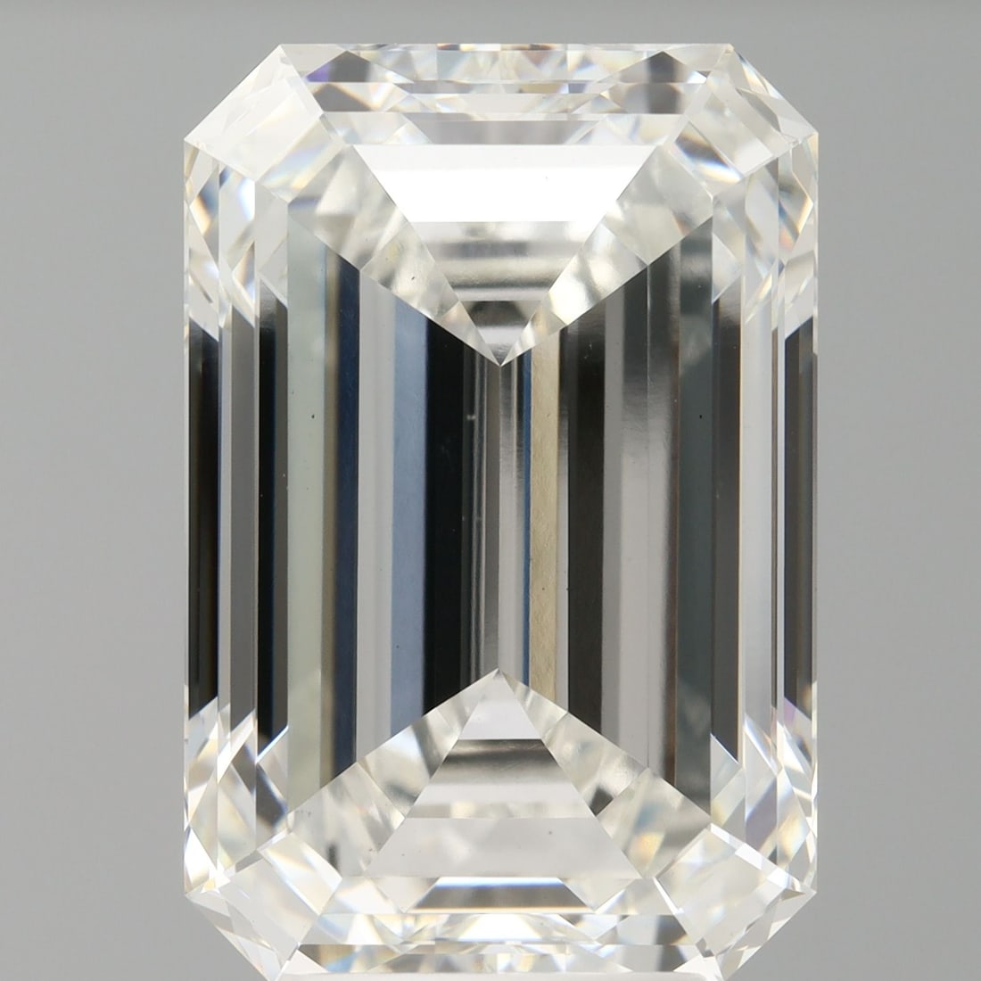 Loose Diamond - EMERALD 7.03ct F VS1: Loose Diamond - EMERALD 7.03ct F VS1 Source: This is a real non-mined Diamond that has been grown in a lab Shape: EMERALD Carats: 7.03 Color: F Clarity: VS1 Certification: IGI Video: Video Link The