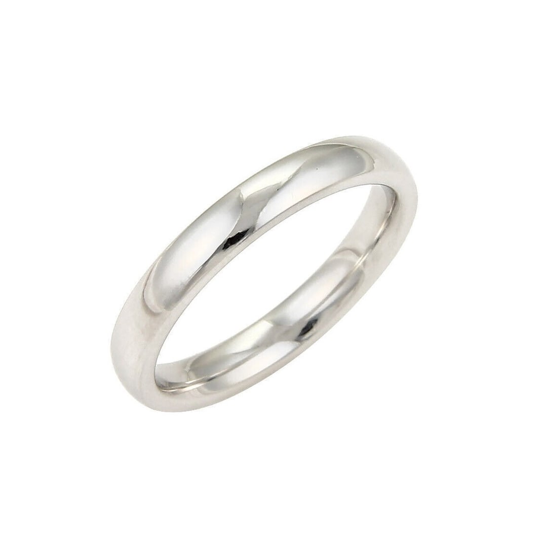 Damiani Noi Due 18k White Gold Band Size 9: Damiani Noi Due 18k White Gold Band Size 9 This Damiani Noi Due wedding band is crafted from 18k white gold and features a polished, minimalist design. Measuring approximately 3.5mm in width and 2mm i