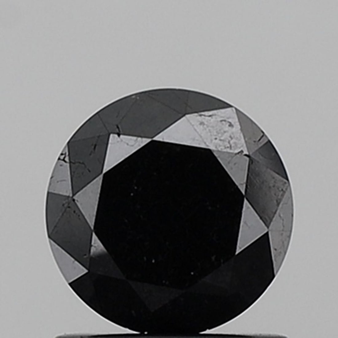 Loose Diamond - ROUND 1.17ct Black VS1: Loose Diamond - ROUND 1.17ct Black VS1 Source: Natural Shape: ROUND Carats: 1.17 Color: Black Certification: NONE Video: