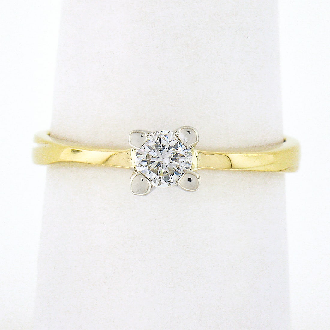 14K Two Tone Gold 0.26ctw Round Diamond Solitaire Engagement Ring Size 7.5 (1 of 7)