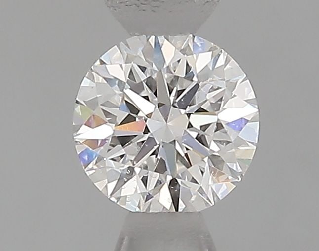 Loose Diamond - ROUND 0.6ct E SI2: Loose Diamond - ROUND 0.6ct E SI2 Source: Natural Shape: ROUND Carats: 0.6 Color: E Clarity: SI2 Certification: GIA Video: Video Link The Diamond Depot Guarantee: All items in this auction are