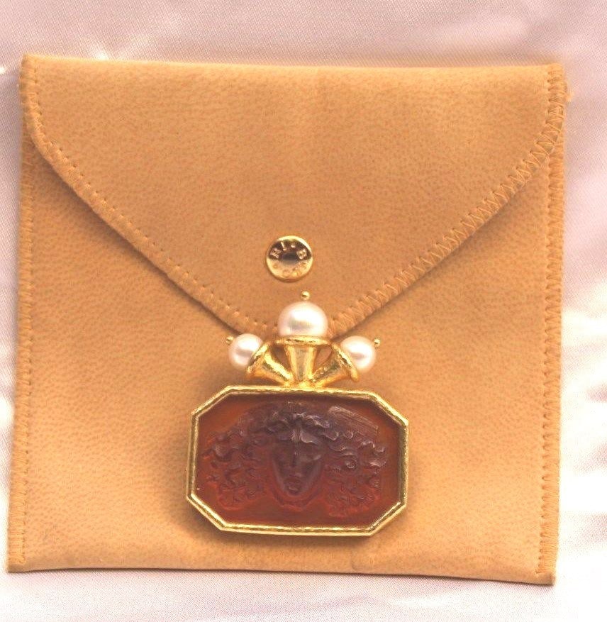 Elizabeth Locke 18K Gold Pearl Mother of Pearl Glass Brooch (1 of 5)