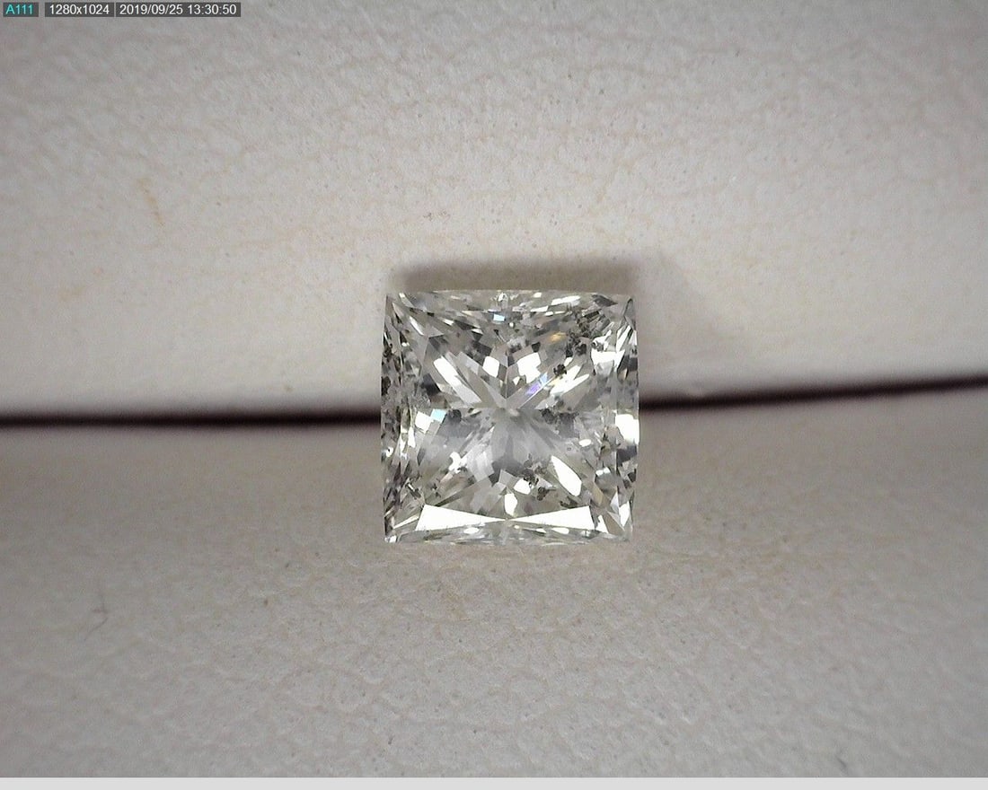 Loose Diamond - PRINCESS 0.87ct G I1: Loose Diamond - PRINCESS 0.87ct G I1 Source: Natural Shape: PRINCESS Carats: 0.87 Color: G Clarity: I1 Certification: OTHER The Diamond Depot Guarantee: All items in this auction are guaranteed to be 