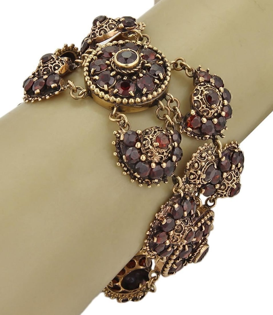 Vintage 14k Yellow Gold Floral Garnet Chain Bracelet (1 of 5)