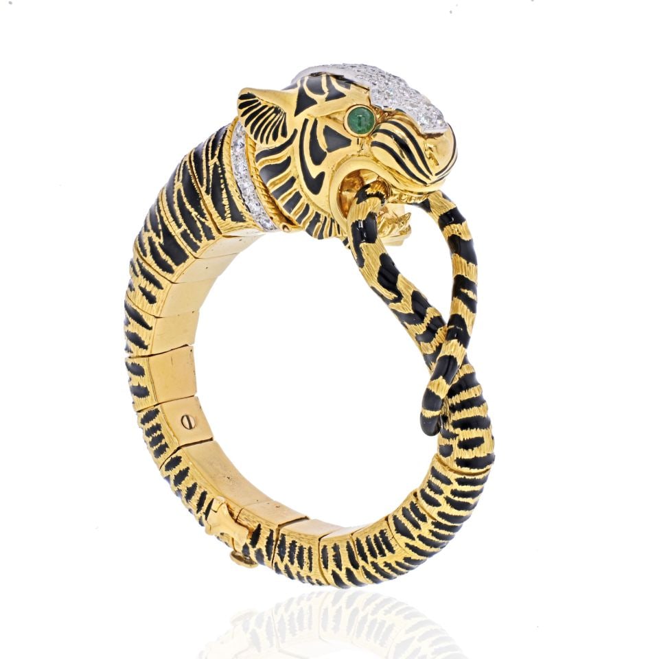 David Webb Kingdom Tiger Bracelet in Platinum 18K Gold with Diamonds and Enamel: David Webb Kingdom Tiger Bracelet in Platinum 18K Gold with Diamonds and Enamel Discover the exquisite beauty of this David Webb bracelet from the Kingdom collection, featuring a captivating tiger des