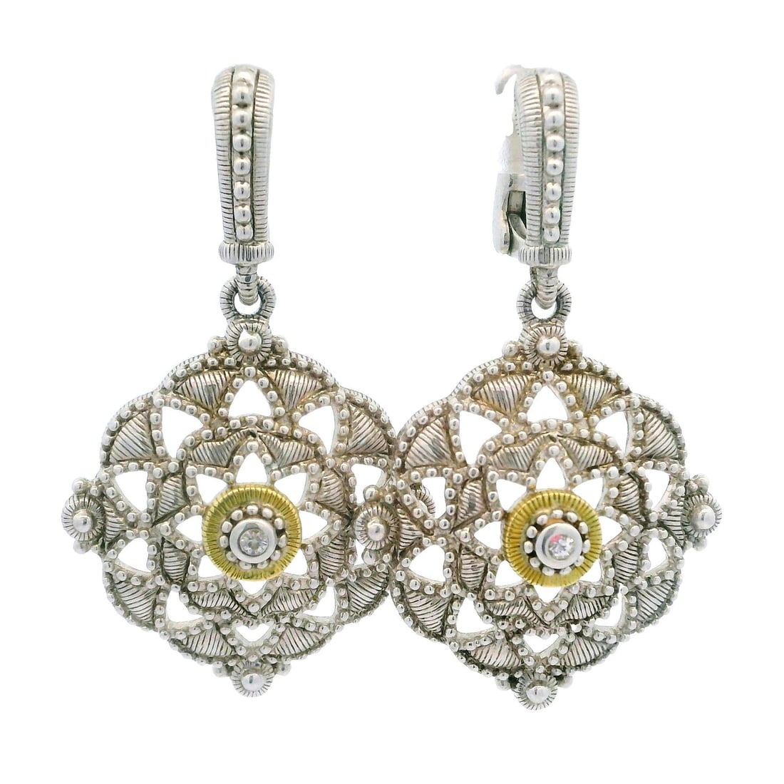 Judith Ripka 18k Gold Diamond Dangle Drop Earrings in Sterling Silver: Judith Ripka 18k Gold Diamond Dangle Drop Earrings in Sterling Silver Add a touch of elegance to your ensemble with these stunning Judith Ripka dangle drop earrings. Crafted from a blend of sterling s