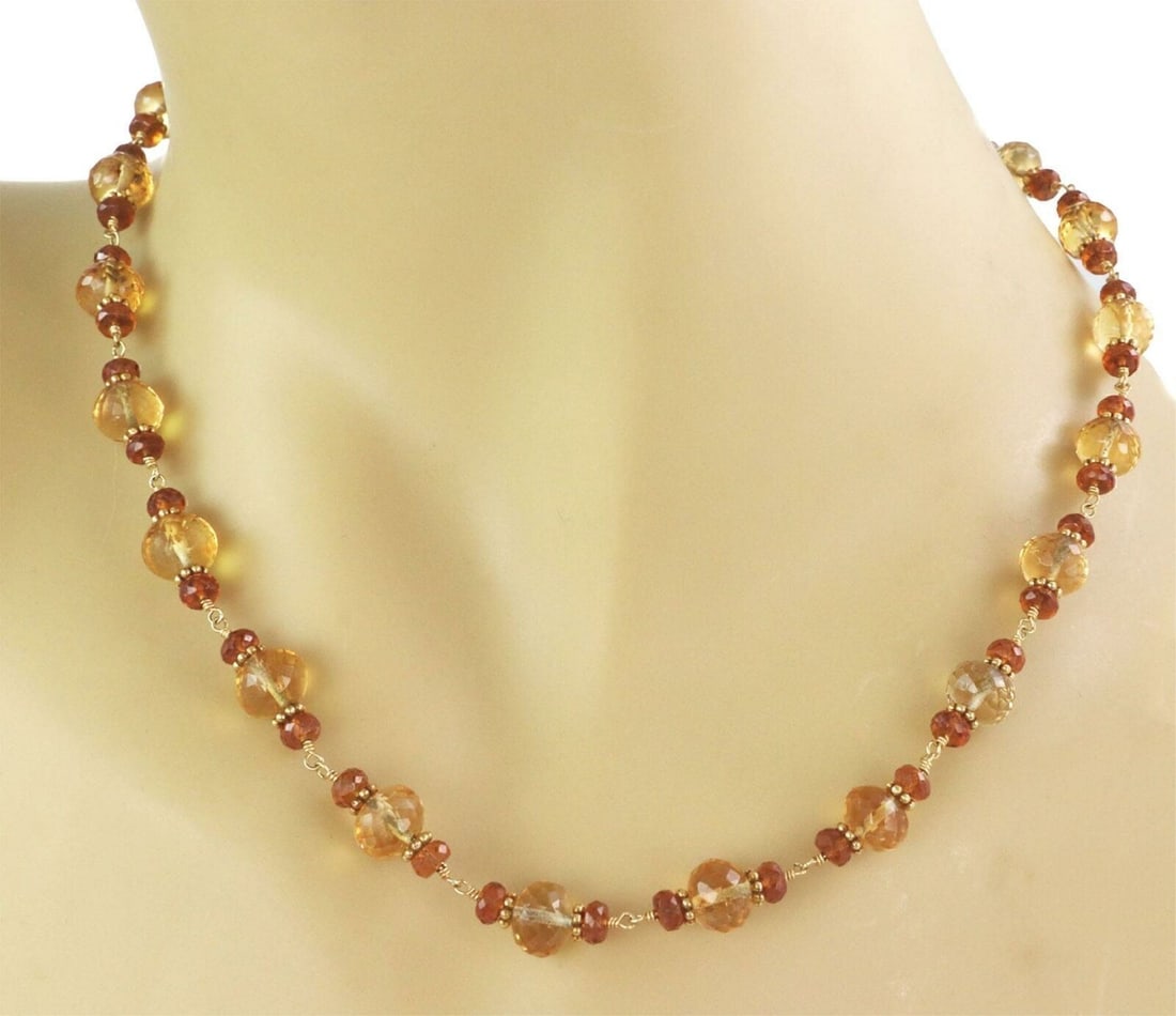 18k Yellow Gold Citrine Beaded Choker Necklace: 18k Yellow Gold Citrine Beaded Choker Necklace This vintage/estate choker necklace features radiant orange and yellow citrine beads set in luxurious 18k yellow gold. The beaded design offers a sophist