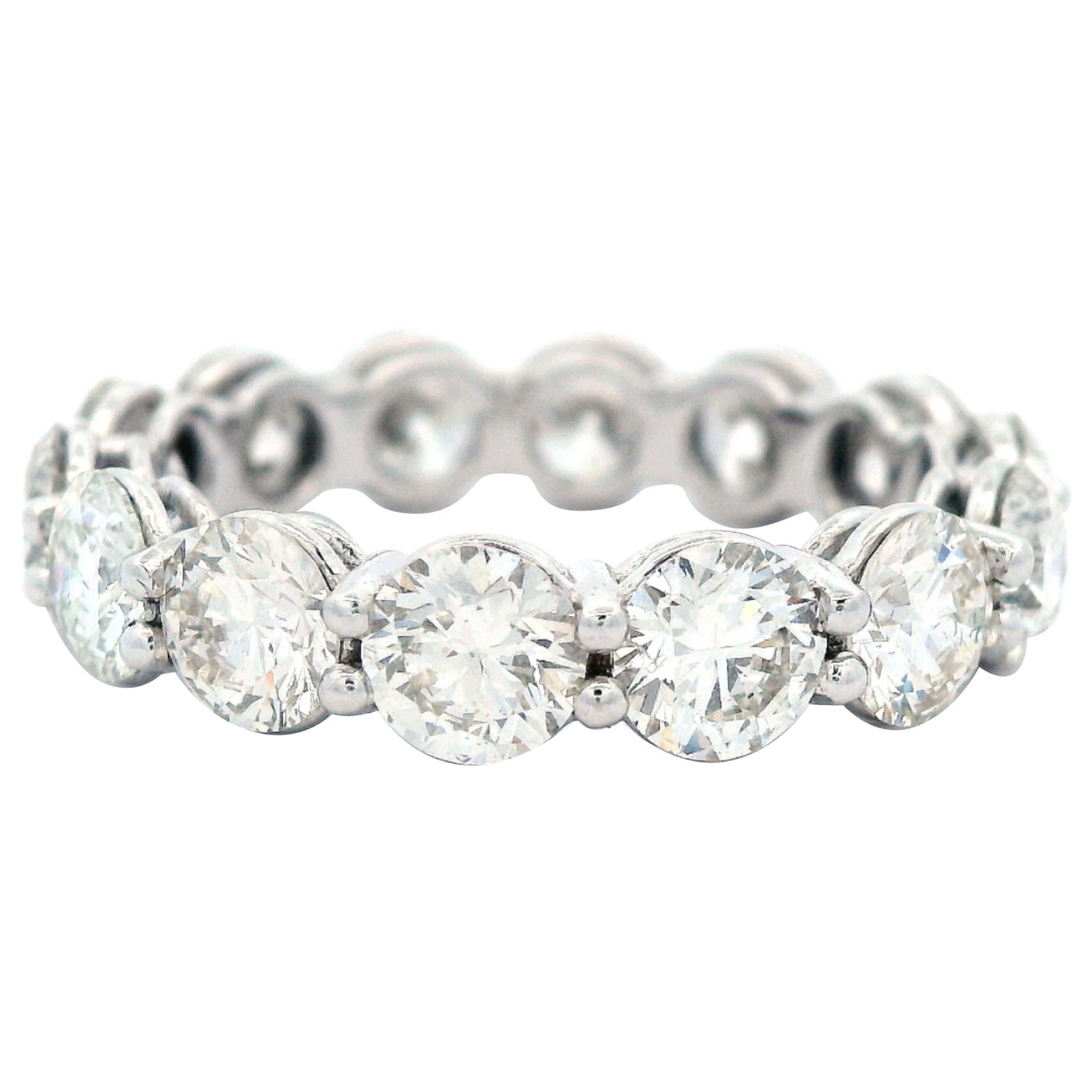 4.86ct Diamond Eternity Band 18k White Gold: 4.86ct Diamond Eternity Band 18k White Gold This exquisite 4.86ct Round Eternity Band is crafted from luxurious 18k white gold and showcases a stunning array of 14 round brilliant diamonds, totaling 4