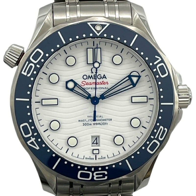 OMEGA Seamaster 300M Diver Co-Axial Master Chronometer 522.30.42.20.04.001: OMEGA Seamaster 300M Diver Co-Axial Master Chronometer 522.30.42.20.04.001 This is a pre-owned OMEGA Seamaster Diver 300M Co-Axial Master Chronometer wristwatch designed for men. Manufactured in Switz