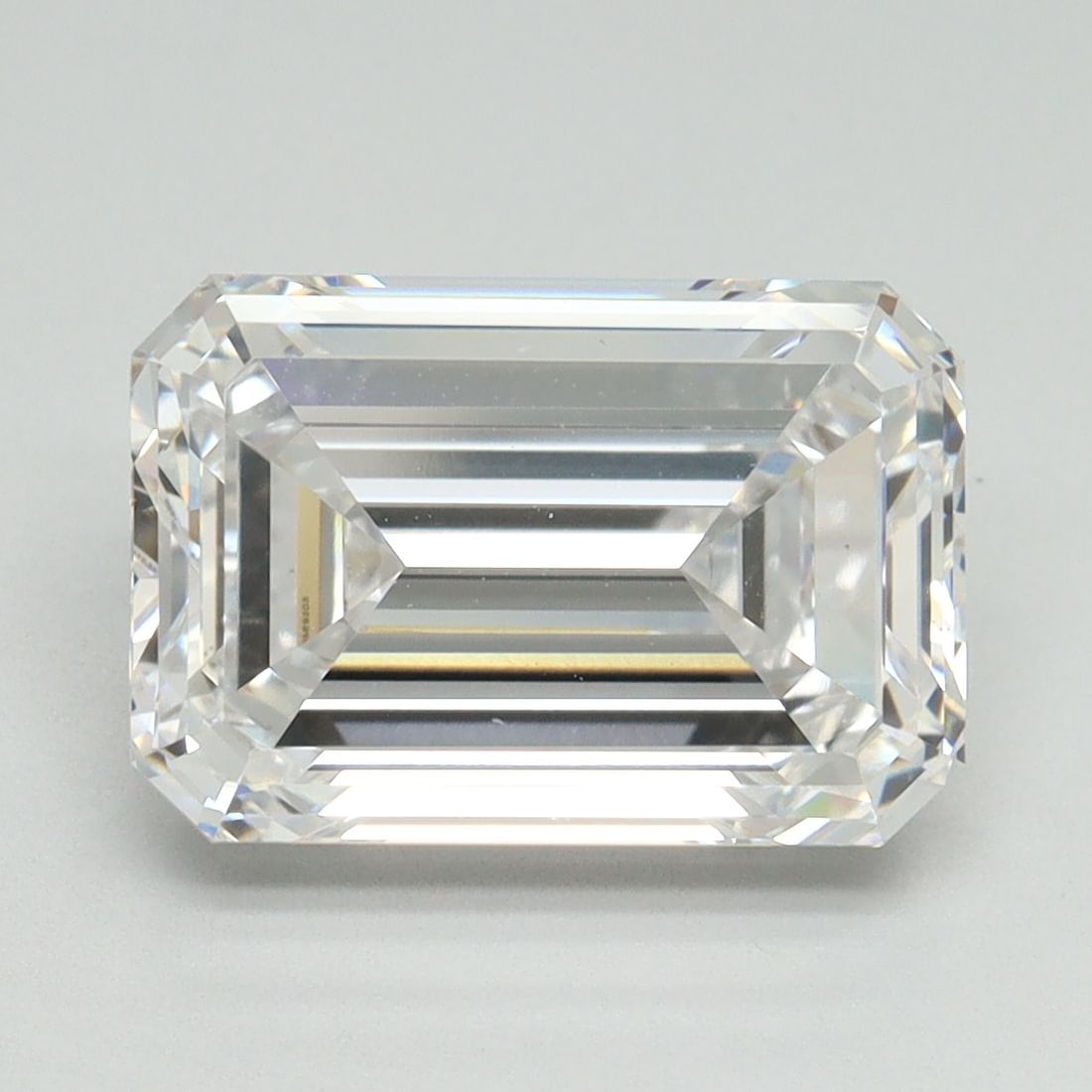 Loose Diamond - EMERALD 4.5ct D VS1 (1 of 1)
