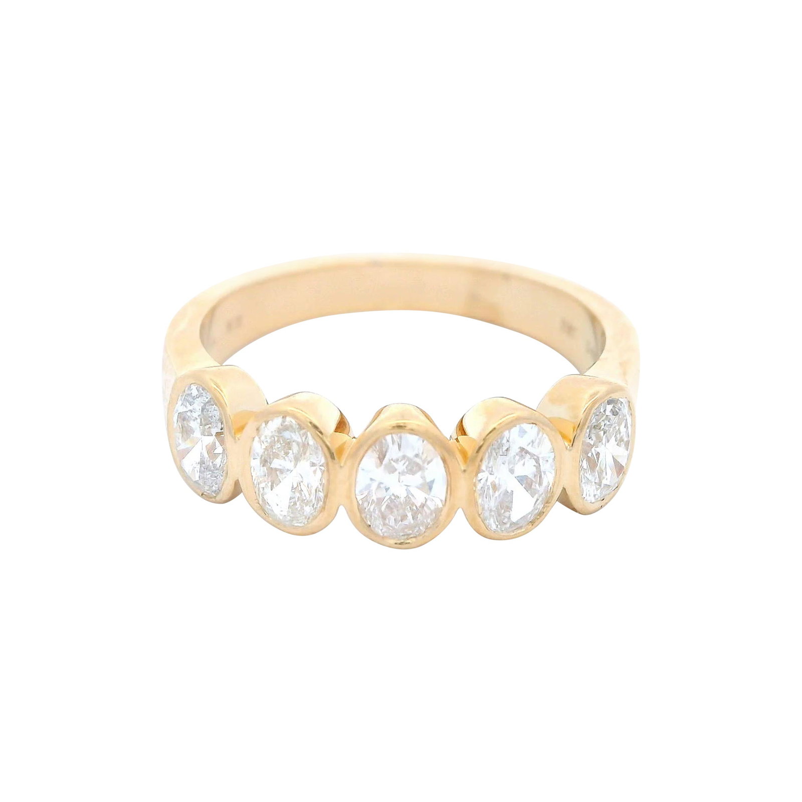 1.18ct Oval Diamond Half Eternity Band 18k Yellow Gold: 1.18ct Oval Diamond Half Eternity Band 18k Yellow Gold This exquisite half eternity band showcases five stunning oval cut diamonds totaling 1.18 carats, beautifully set in luxurious 18k yellow gold. F