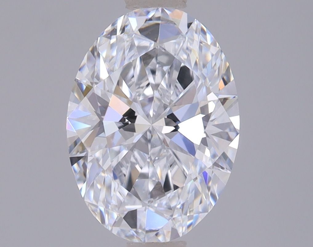 Loose Diamond - OVAL 1.53ct E VVS2: Loose Diamond - OVAL 1.53ct E VVS2 Source: This is a real non-mined Diamond that has been grown in a lab Shape: OVAL Carats: 1.53 Color: E Clarity: VVS2 Certification: IGI Video: