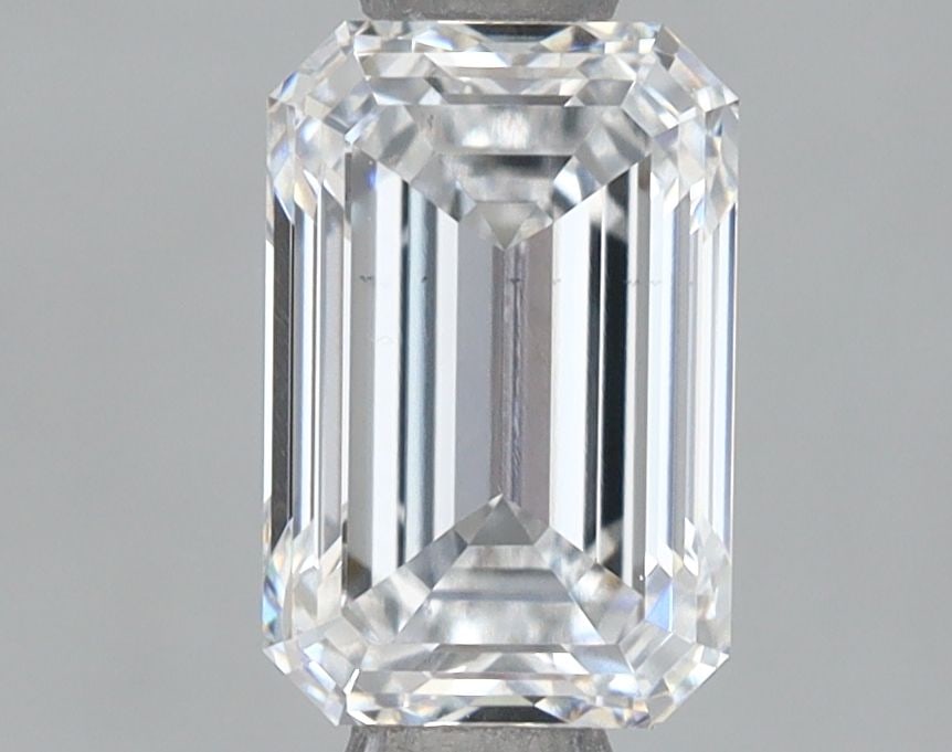 Loose Diamond - EMERALD 1.41ct D VS1: Loose Diamond - EMERALD 1.41ct D VS1 Source: This is a real non-mined Diamond that has been grown in a lab Shape: EMERALD Carats: 1.41 Color: D Clarity: VS1 Certification: IGI Video: Video Link The