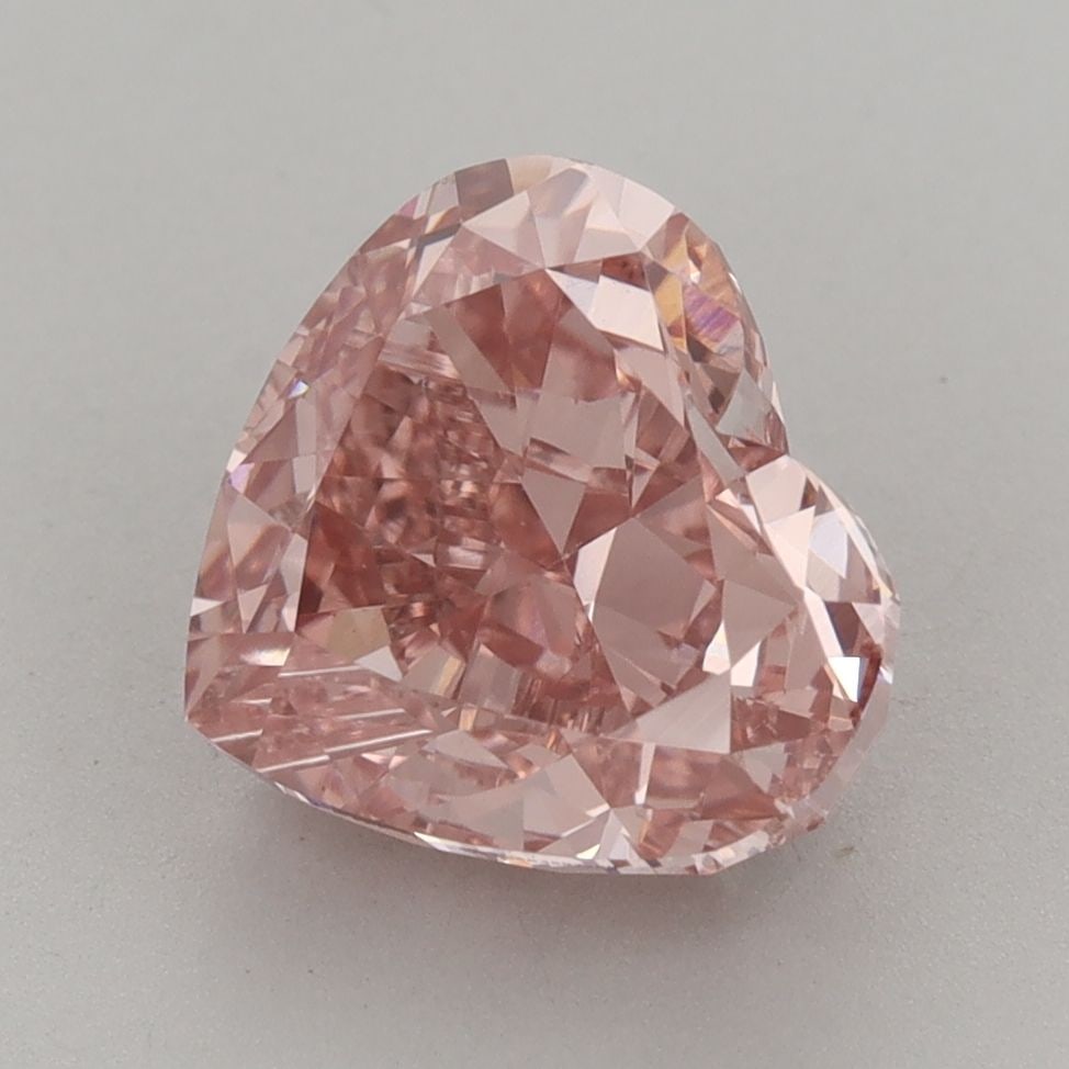 Loose Diamond - HEART 4.04ct Fancy Vivid Pink VS1: Loose Diamond - HEART 4.04ct Fancy Vivid Pink VS1 Source: This is a real non-mined Diamond that has been grown in a lab Shape: HEART Carats: 4.04 Color: Fancy Vivid Pink Certification: IGI Video: