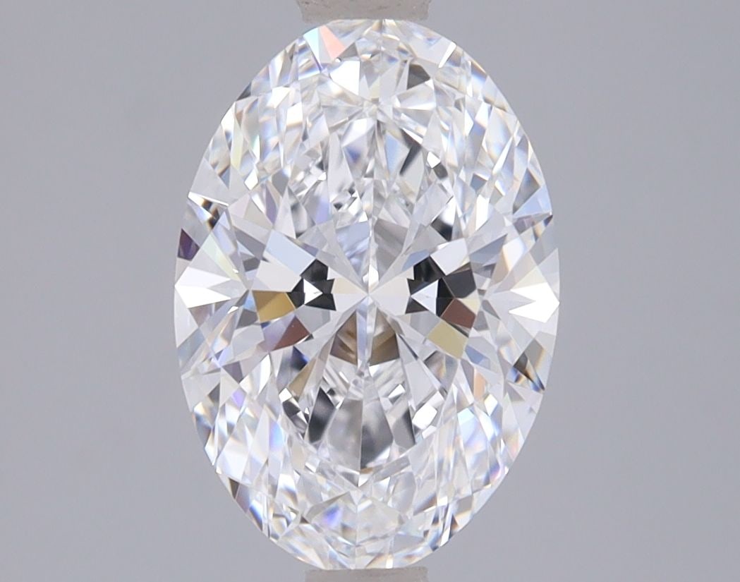 Loose Diamond - OVAL 2.09ct D VVS2: Loose Diamond - OVAL 2.09ct D VVS2 Source: This is a real non-mined Diamond that has been grown in a lab Shape: OVAL Carats: 2.09 Color: D Clarity: VVS2 Certification: IGI Video: