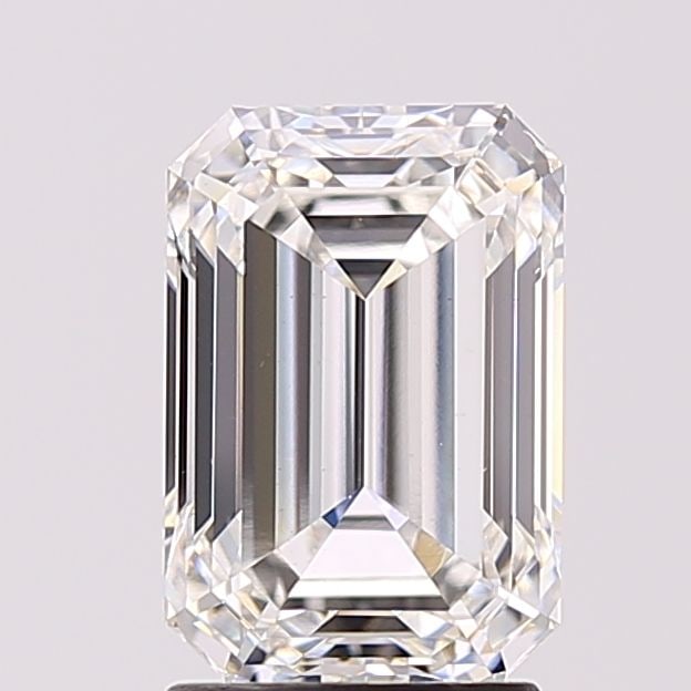 Loose Diamond - EMERALD 2.55ct F VS1: Loose Diamond - EMERALD 2.55ct F VS1 Source: This is a real non-mined Diamond that has been grown in a lab Shape: EMERALD Carats: 2.55 Color: F Clarity: VS1 Certification: IGI Video: Video Link The