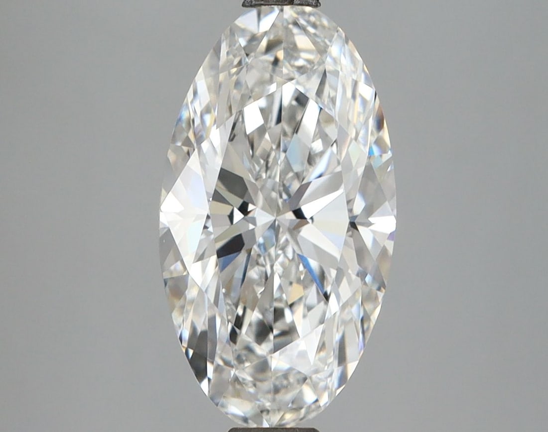 Loose Diamond - OVAL 2.82ct E VVS2: Loose Diamond - OVAL 2.82ct E VVS2 Source: This is a real non-mined Diamond that has been grown in a lab Shape: OVAL Carats: 2.82 Color: E Clarity: VVS2 Certification: IGI Video: