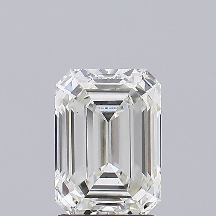 Loose Diamond - EMERALD 1.58ct H VS2: Loose Diamond - EMERALD 1.58ct H VS2 Source: This is a real non-mined Diamond that has been grown in a lab Shape: EMERALD Carats: 1.58 Color: H Clarity: VS2 Certification: IGI Video: Video Link The
