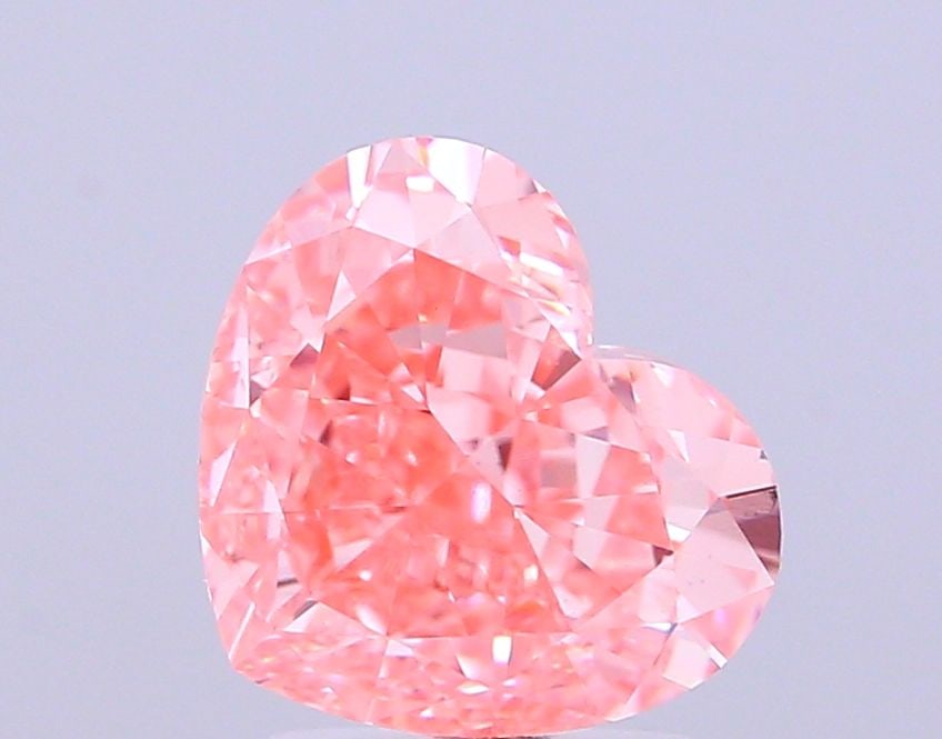 Loose Diamond - HEART 3.01ct Fancy Vivid Pink VS1: Loose Diamond - HEART 3.01ct Fancy Vivid Pink VS1 Source: This is a real non-mined Diamond that has been grown in a lab Shape: HEART Carats: 3.01 Color: Fancy Vivid Pink Certification: IGI Video: