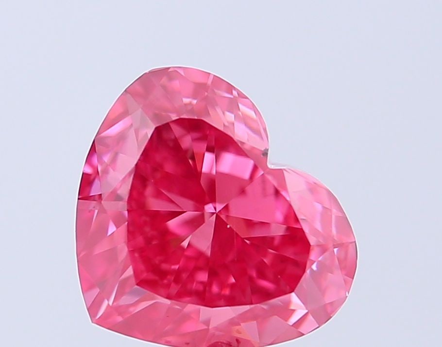 Loose Diamond - HEART 1.51ct Fancy Vivid Pink VS2: Loose Diamond - HEART 1.51ct Fancy Vivid Pink VS2 Source: This is a real non-mined Diamond that has been grown in a lab Shape: HEART Carats: 1.51 Color: Fancy Vivid Pink Certification: IGI Video: