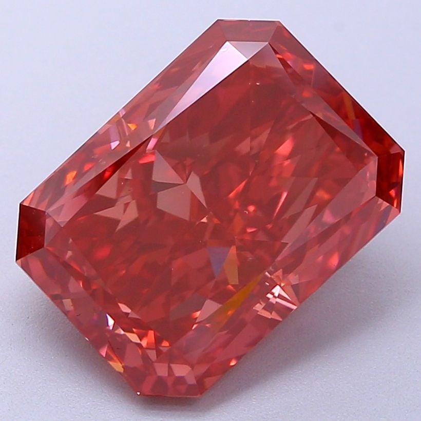 Loose Diamond - RADIANT 5.71ct Fancy Vivid Red VS2: Loose Diamond - RADIANT 5.71ct Fancy Vivid Red VS2 Source: This is a real non-mined Diamond that has been grown in a lab Shape: RADIANT Carats: 5.71 Color: Fancy Vivid Red Certification: IGI Video: