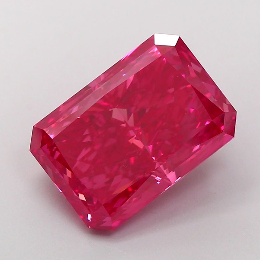 Loose Diamond - RADIANT 6.5ct Fancy Vivid Red VS2: Loose Diamond - RADIANT 6.5ct Fancy Vivid Red VS2 Source: This is a real non-mined Diamond that has been grown in a lab Shape: RADIANT Carats: 6.5 Color: Fancy Vivid Red Certification: IGI Video: