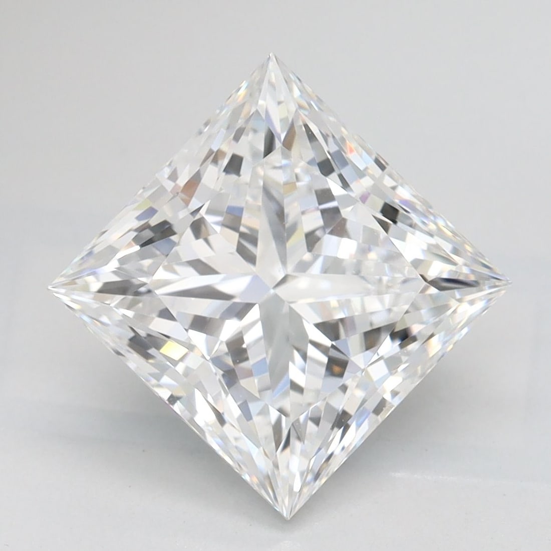 Loose Diamond - PRINCESS 3.36ct D IF: Loose Diamond - PRINCESS 3.36ct D IF Source: This is a real non-mined Diamond that has been grown in a lab Shape: PRINCESS Carats: 3.36 Color: D Clarity: IF Certification: GIA Video: