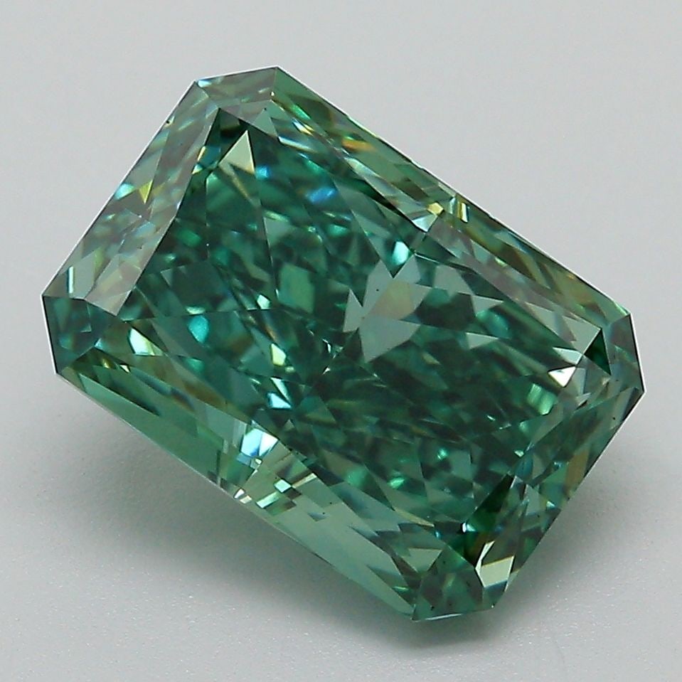 Loose Diamond - RADIANT 4.18ct Fancy Vivid Green VS1: Loose Diamond - RADIANT 4.18ct Fancy Vivid Green VS1 Source: This is a real non-mined Diamond that has been grown in a lab Shape: RADIANT Carats: 4.18 Color: Fancy Vivid Green Certification: IGI Video