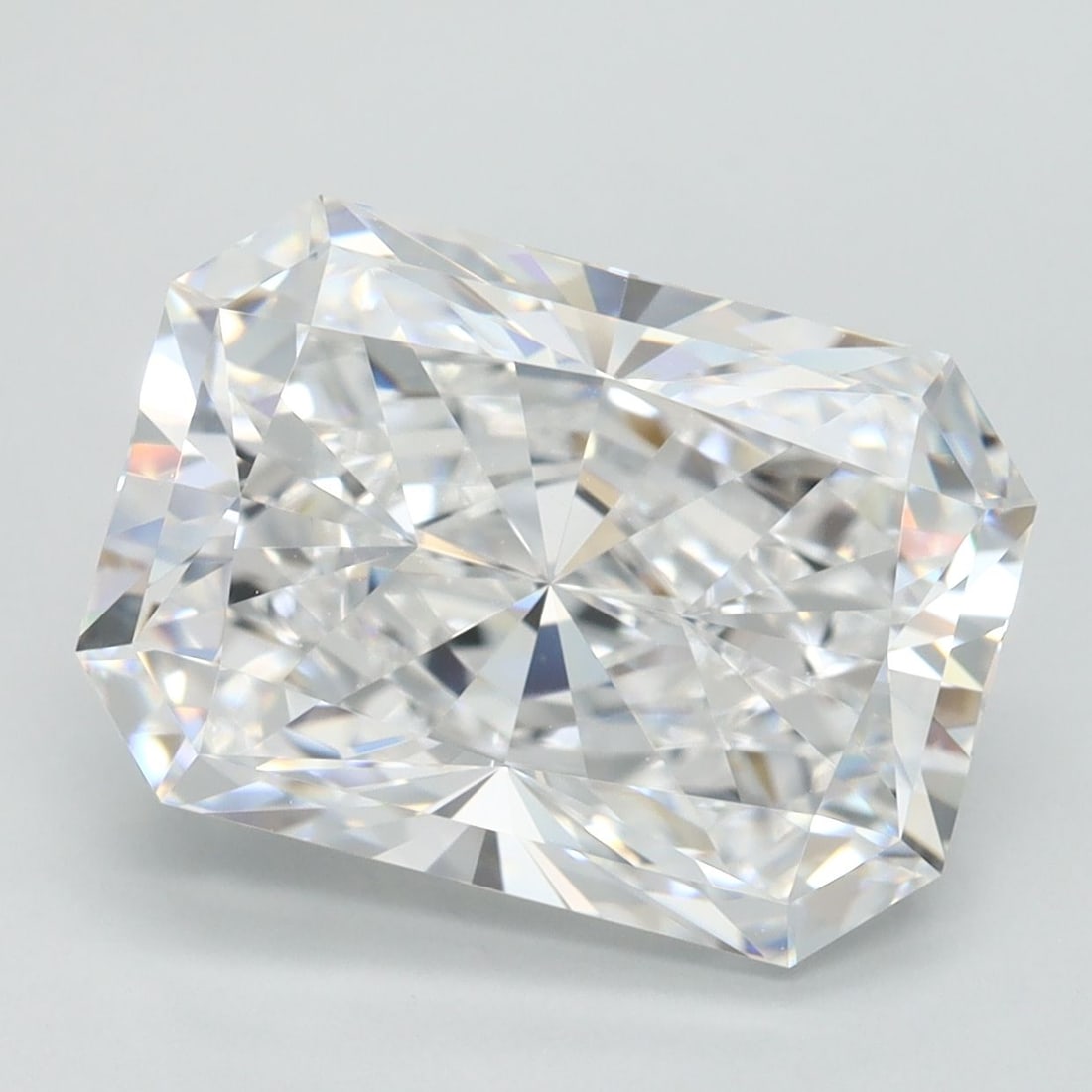 Loose Diamond - RADIANT 5.09ct D FL: Loose Diamond - RADIANT 5.09ct D FL Source: This is a real non-mined Diamond that has been grown in a lab Shape: RADIANT Carats: 5.09 Color: D Clarity: FL Certification: IGI Video: