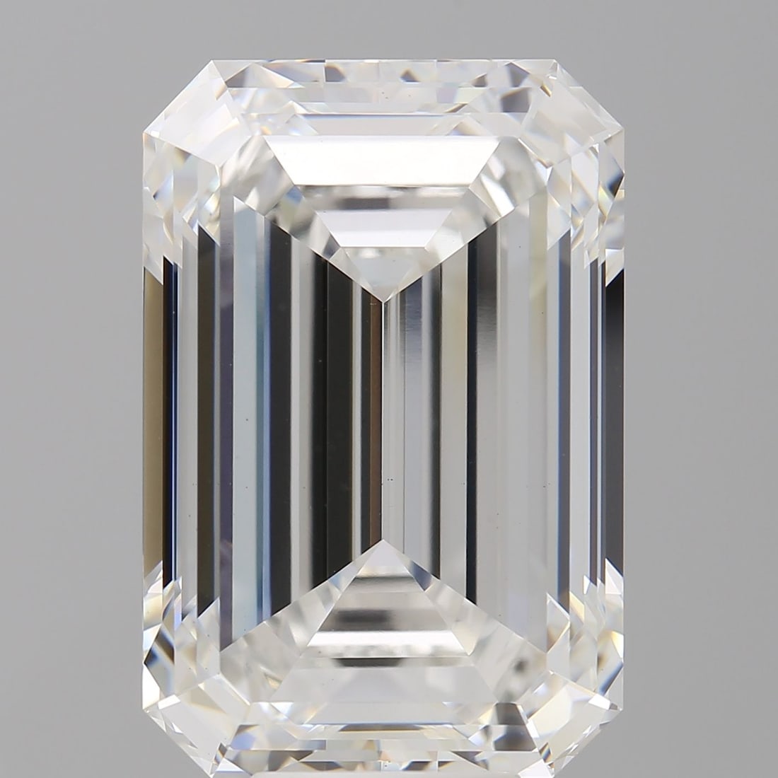 Loose Diamond - EMERALD 11.09ct F VS1: Loose Diamond - EMERALD 11.09ct F VS1 Source: This is a real non-mined Diamond that has been grown in a lab Shape: EMERALD Carats: 11.09 Color: F Clarity: VS1 Certification: IGI Video: