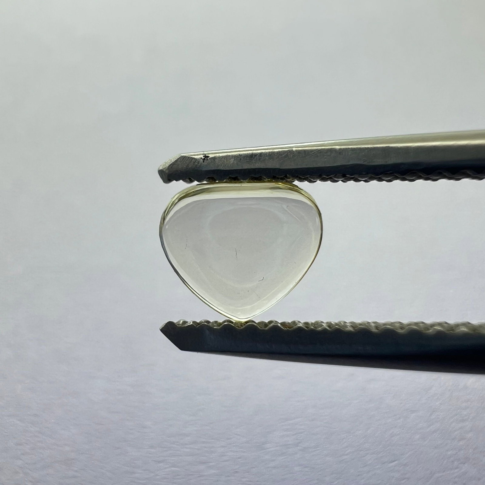 Loose Diamond - HEART 0.49ct Yellow VS1: Loose Diamond - HEART 0.49ct Yellow VS1 Source: This is a real non-mined Diamond that has been grown in a lab Shape: HEART Carats: 0.49 Color: Yellow Certification: NONE The Diamond Depot Guarantee: A