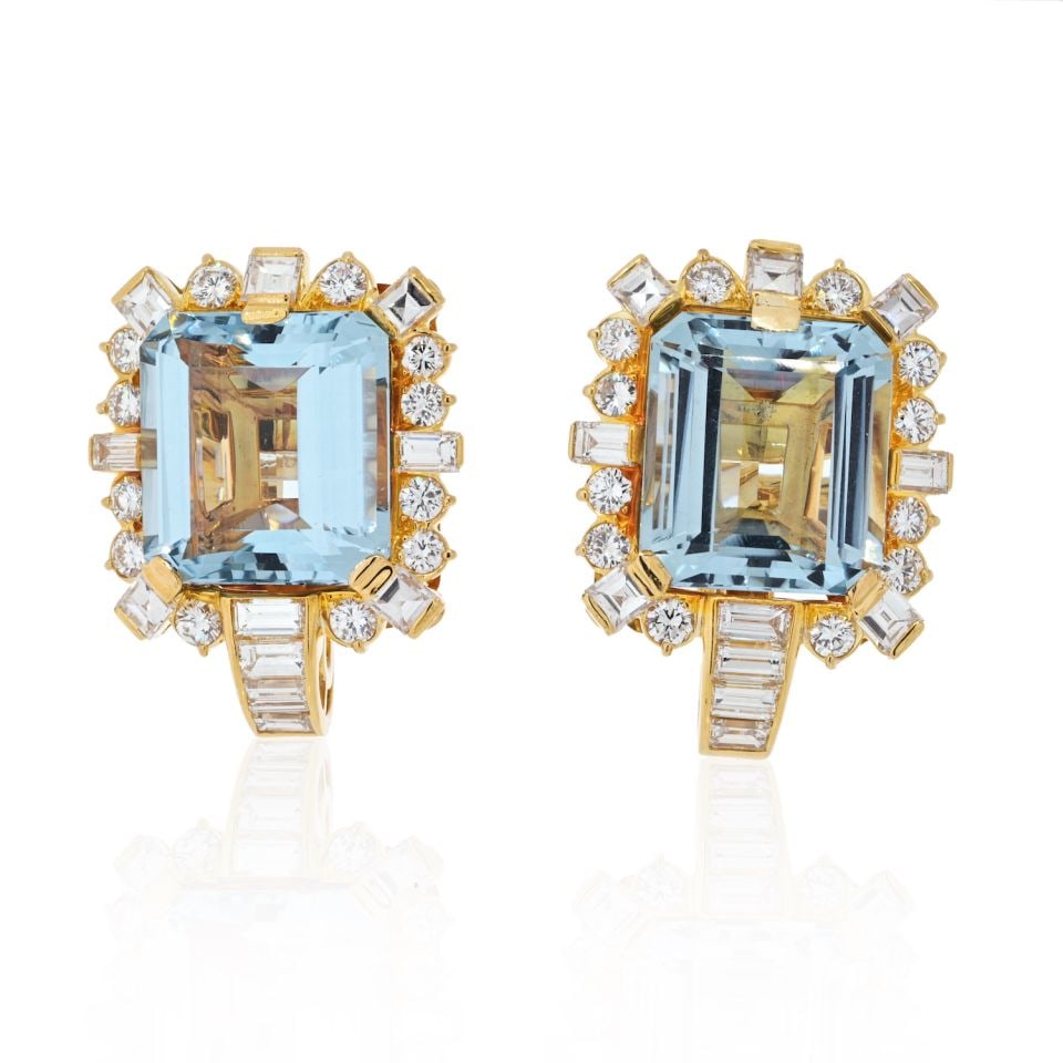 David Webb 18K Yellow Gold Diamond Aquamarine Clip-On Earrings: David Webb 18K Yellow Gold Diamond Aquamarine Clip-On Earrings These stunning David Webb earrings feature a captivating square shape crafted from luxurious 18K yellow gold. Adorned with an impressive 