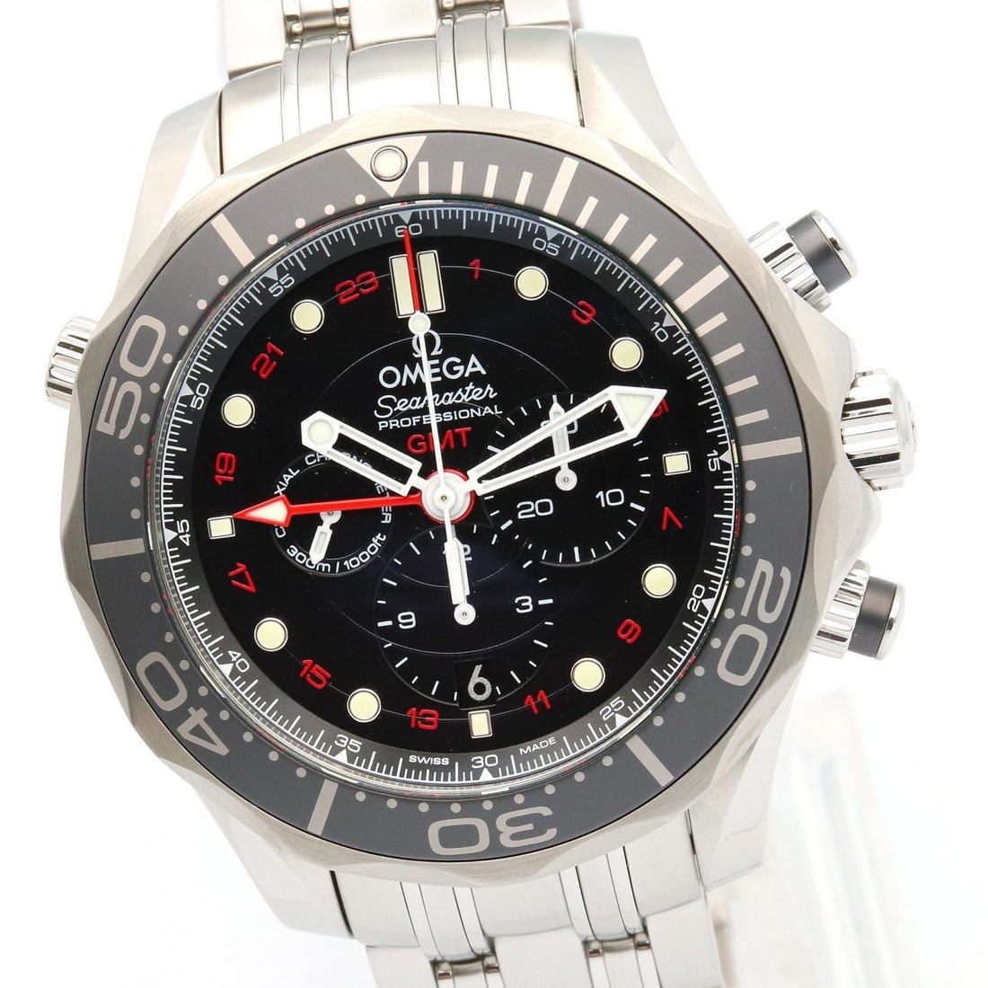 OMEGA Men's Seamaster Diver 300M Wristwatch 212.30.44.52.01.001: OMEGA Men's Seamaster Diver 300M Wristwatch 212.30.44.52.01.001 This is an OMEGA Seamaster Diver 300M 212.30.44.52.01.001 men's wristwatch. Made in Switzerland, this pre-owned timepiece offers classic