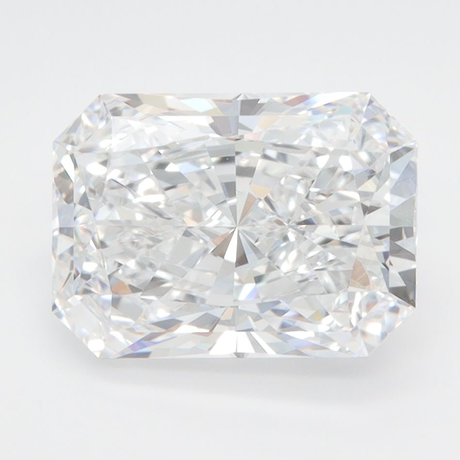 Loose Diamond - RADIANT 3.33ct D VVS2: Loose Diamond - RADIANT 3.33ct D VVS2 Source: This is a real non-mined Diamond that has been grown in a lab Shape: RADIANT Carats: 3.33 Color: D Clarity: VVS2 Certification: GIA Video: