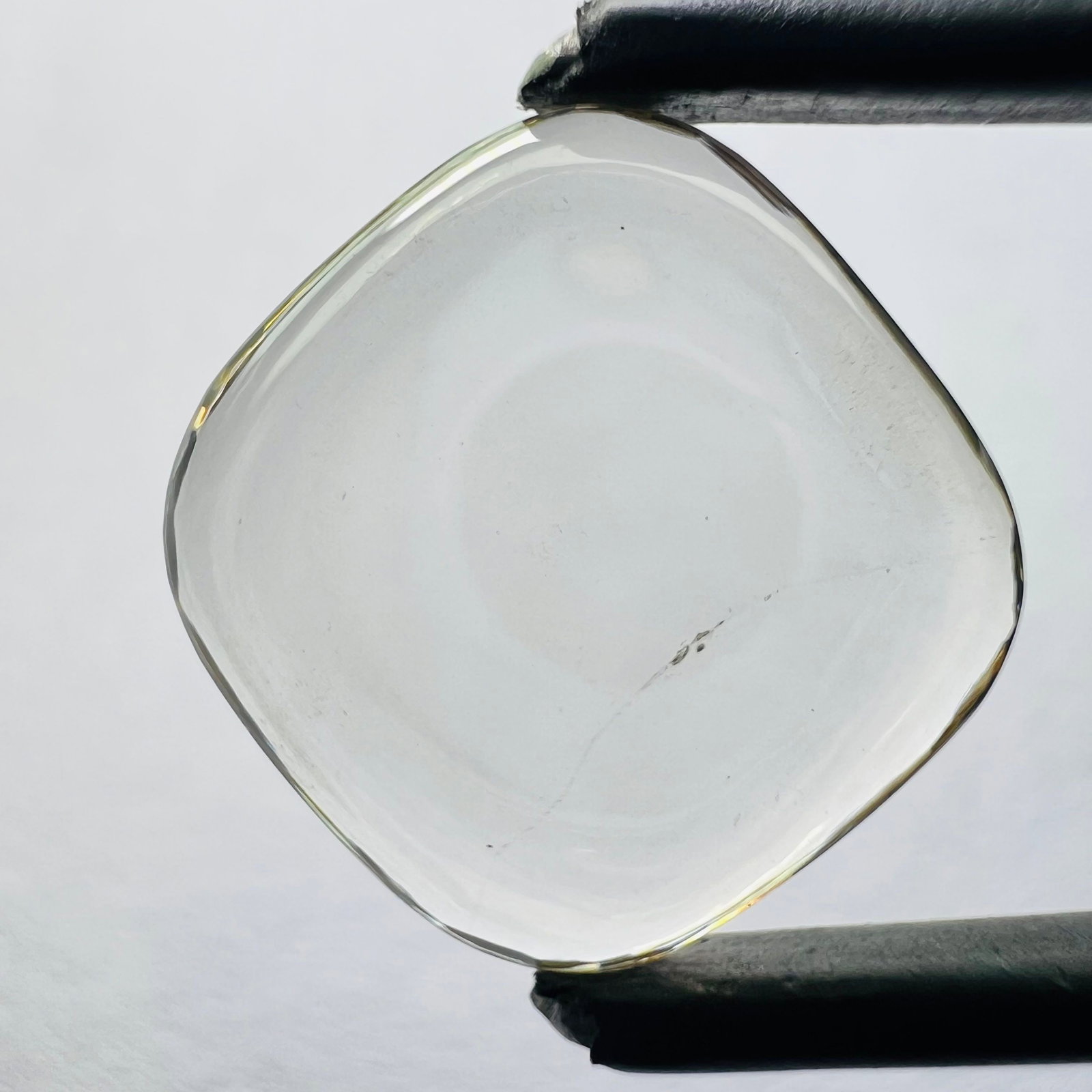 Loose Diamond - CUSHION BRILLIANT 3.41ct Brown SI2: Loose Diamond - CUSHION BRILLIANT 3.41ct Brown SI2 Source: This is a real non-mined Diamond that has been grown in a lab Shape: CUSHION BRILLIANT Carats: 3.41 Color: Brown Certification: NONE Video: