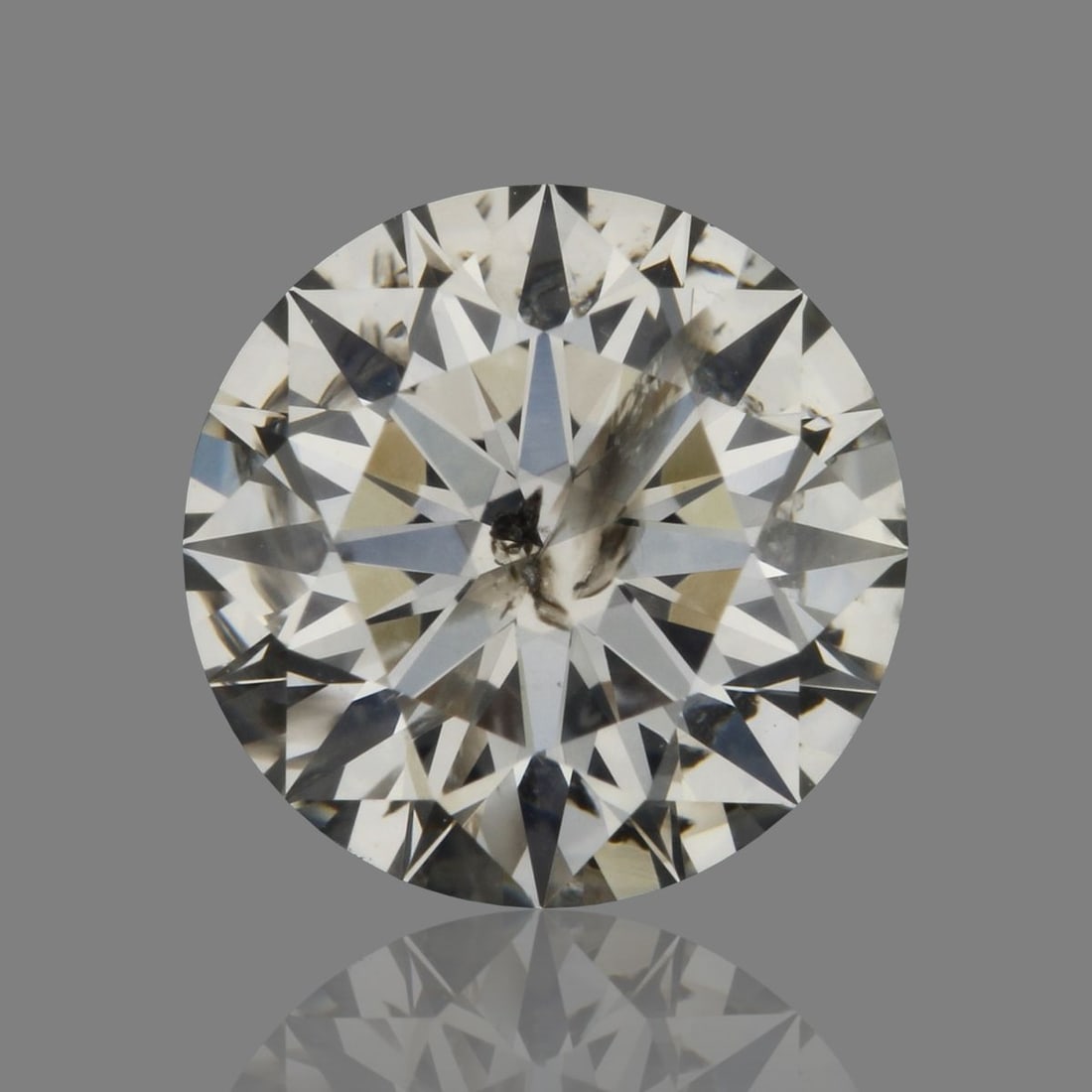 Loose Diamond - ROUND 0.81ct G I2: Loose Diamond - ROUND 0.81ct G I2 Source: Natural Shape: ROUND Carats: 0.81 Color: G Clarity: I2 Certification: GIA Video:
